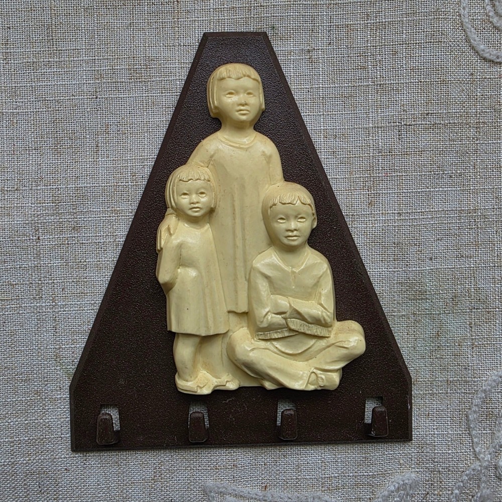 St. Labre Indian School Key Rack 5" Native American Children‎ Montana Vintage